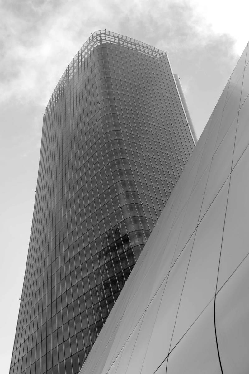 2018-milano-city-life-torre-hadid